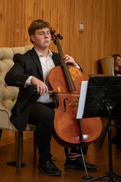 Live cello during the reception hour